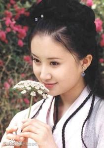 judi slot pulsa tanpa potongan Mungkinkah Putri Suyang di dinasti ini? Mata Lian Yang jatuh pada kerudung di kepala Su Tangli